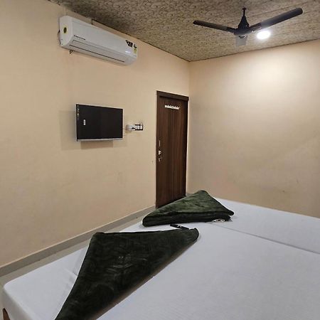 Hotel Maheshwari Green'S Ujjain Dış mekan fotoğraf