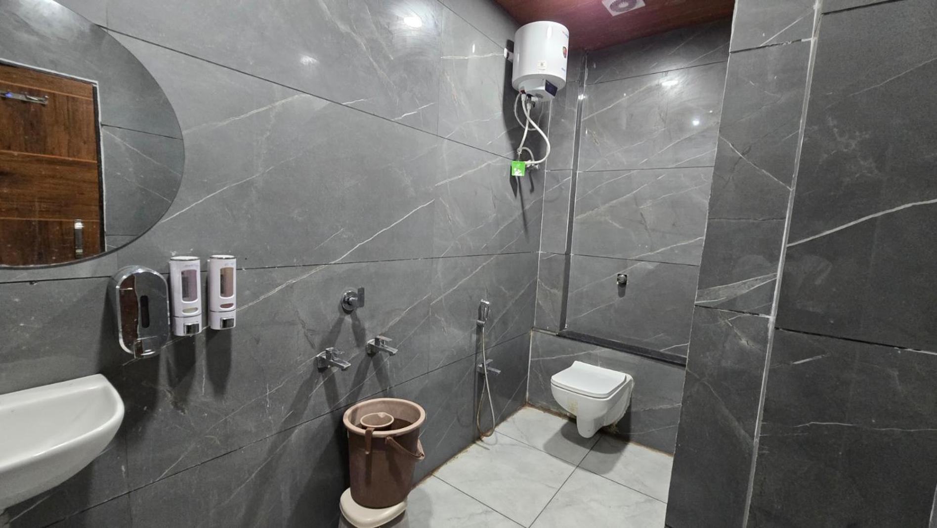 Hotel Maheshwari Green'S Ujjain Dış mekan fotoğraf