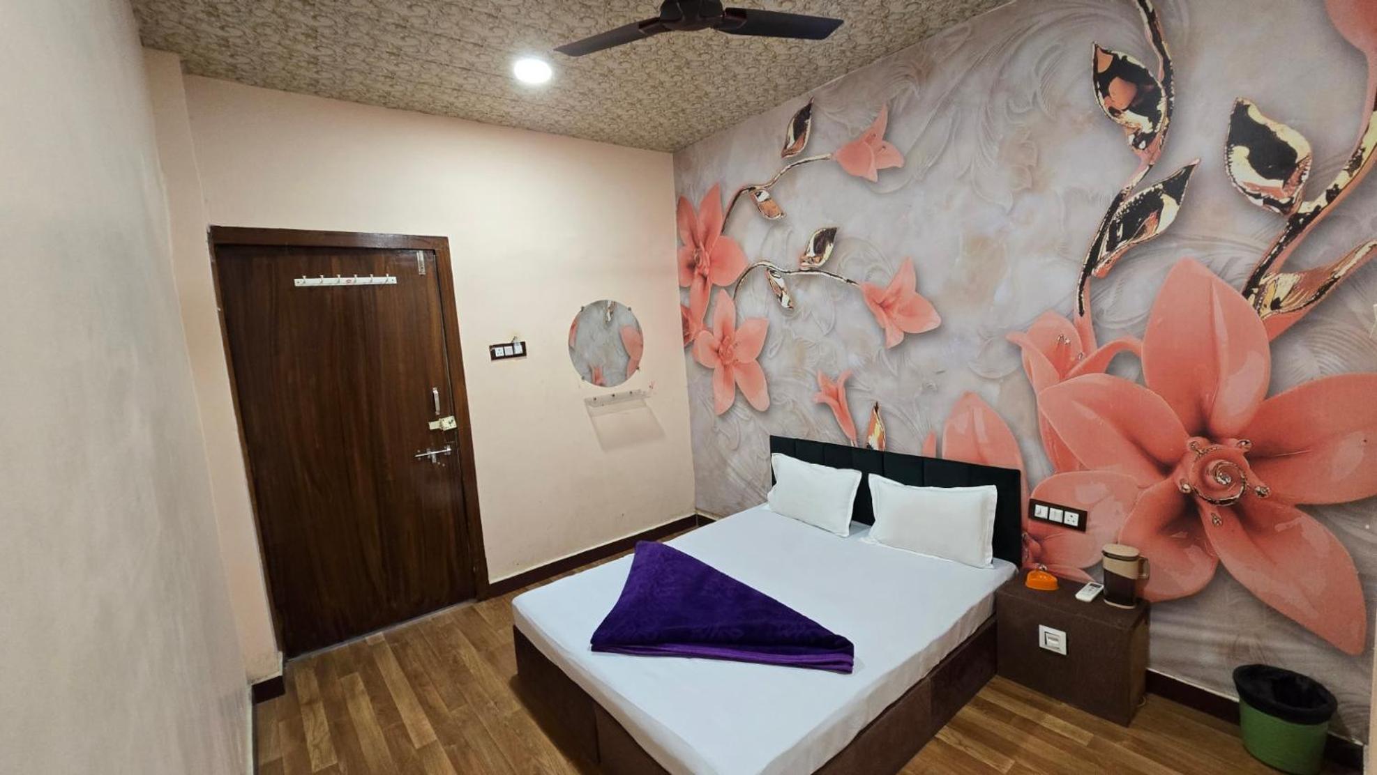 Hotel Maheshwari Green'S Ujjain Dış mekan fotoğraf