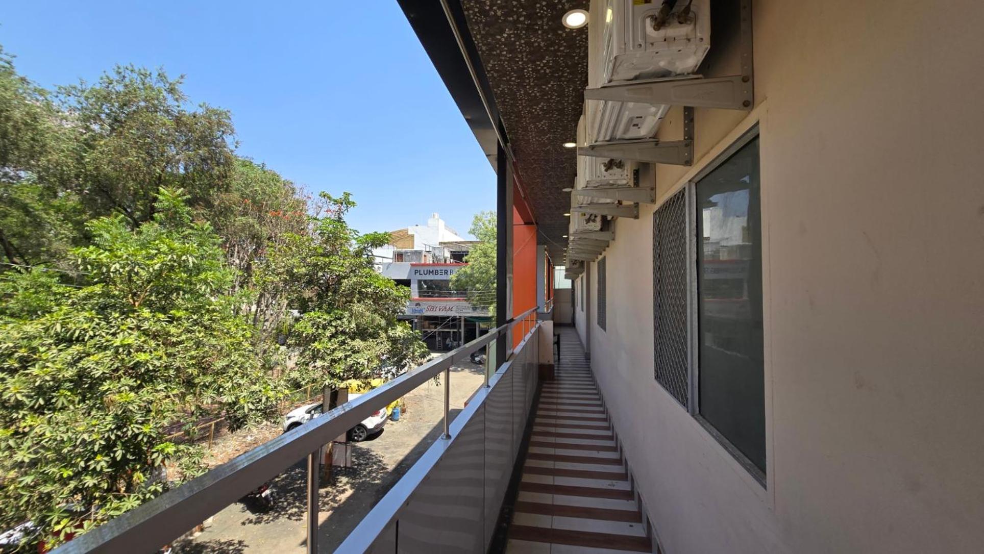 Hotel Maheshwari Green'S Ujjain Dış mekan fotoğraf