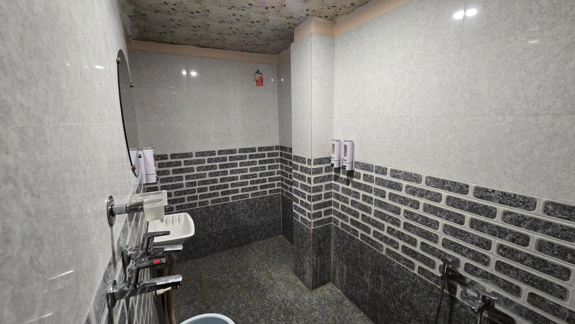 Hotel Maheshwari Green'S Ujjain Dış mekan fotoğraf