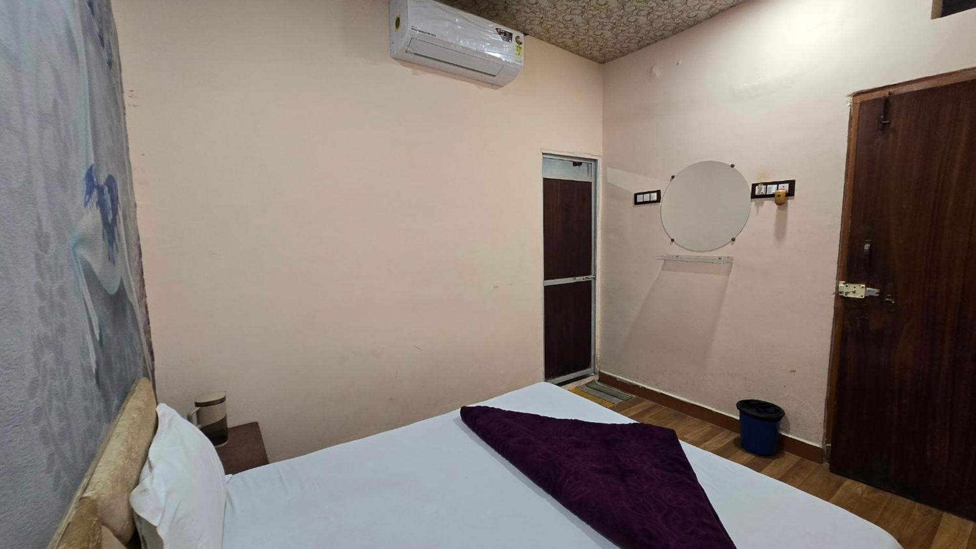 Hotel Maheshwari Green'S Ujjain Dış mekan fotoğraf