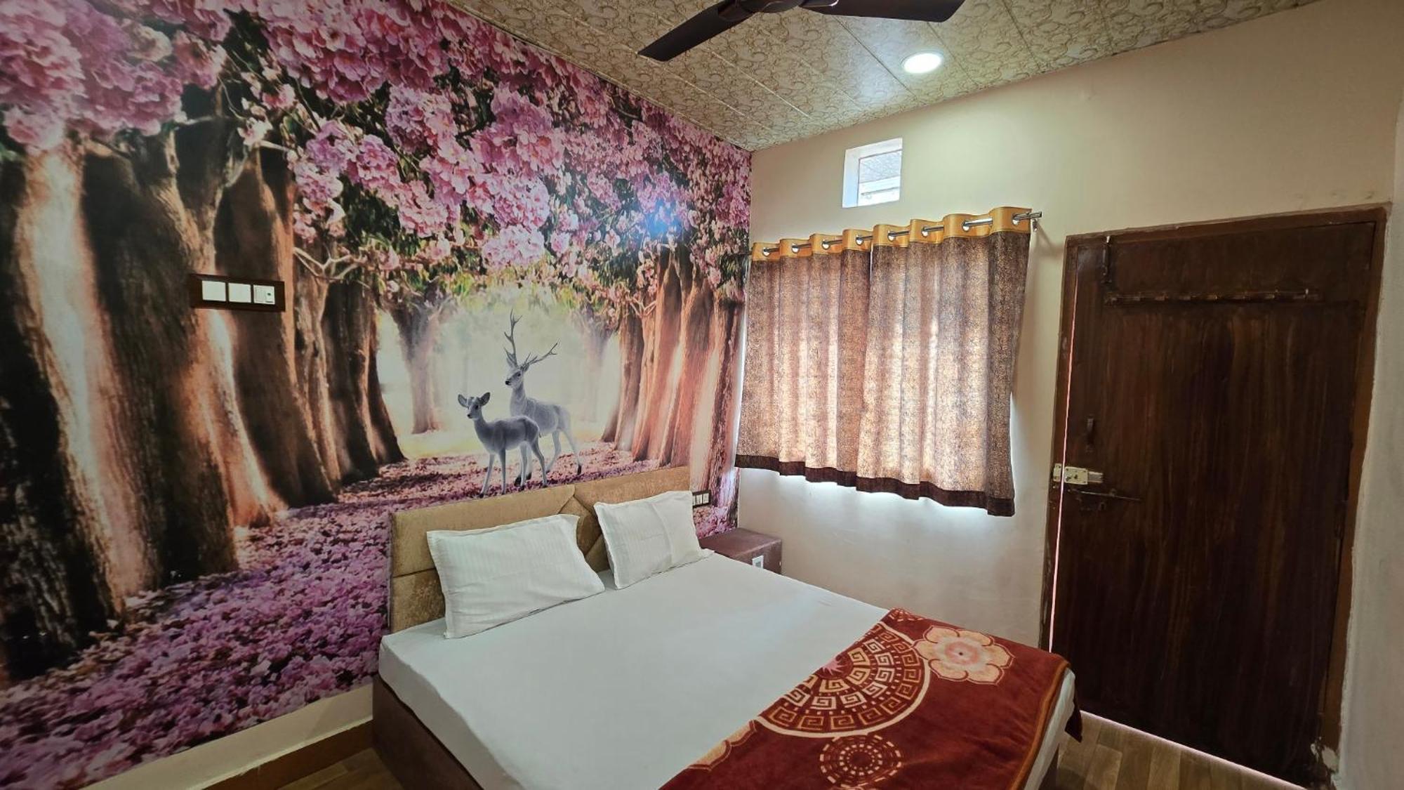 Hotel Maheshwari Green'S Ujjain Dış mekan fotoğraf