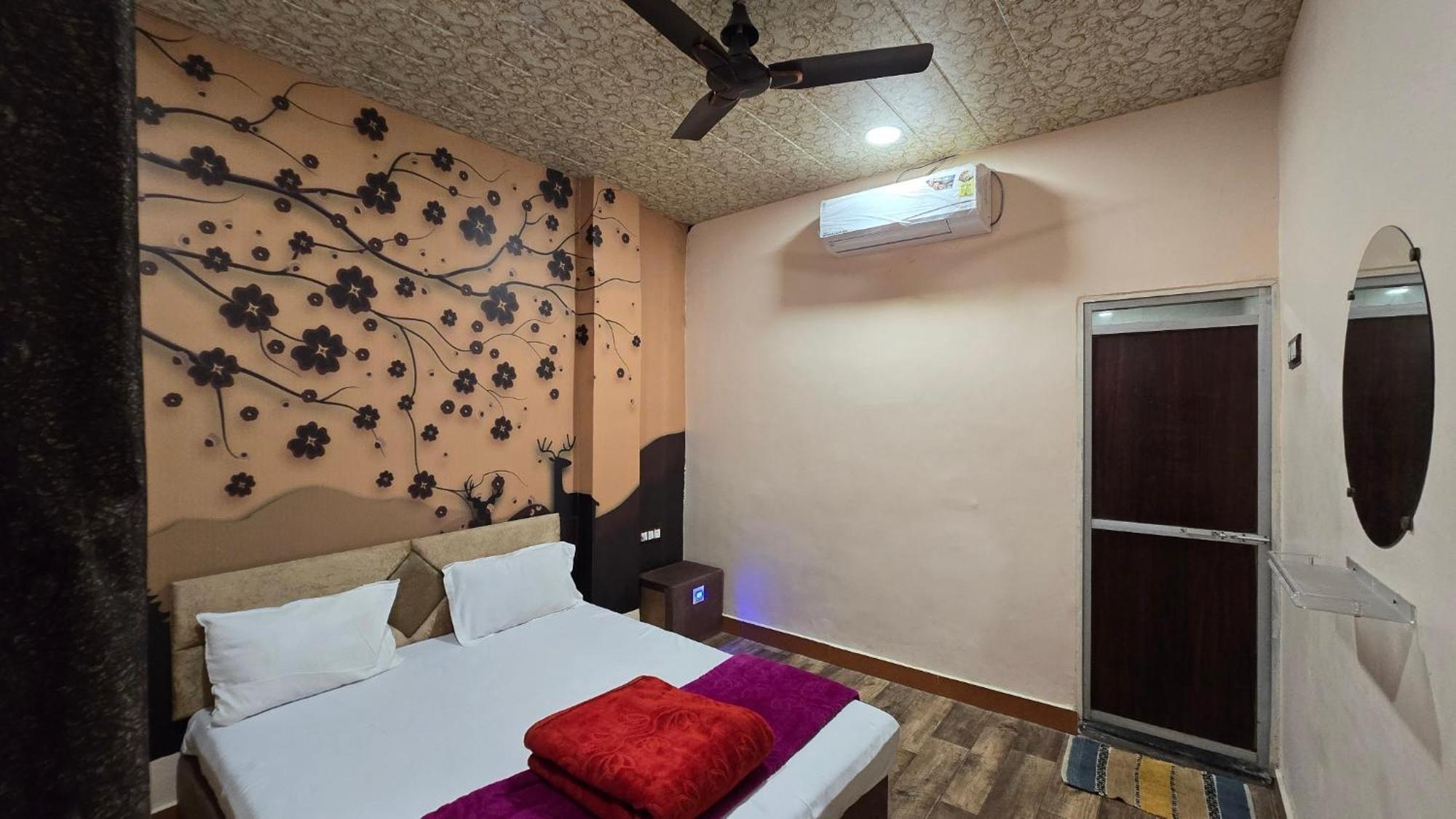 Hotel Maheshwari Green'S Ujjain Dış mekan fotoğraf