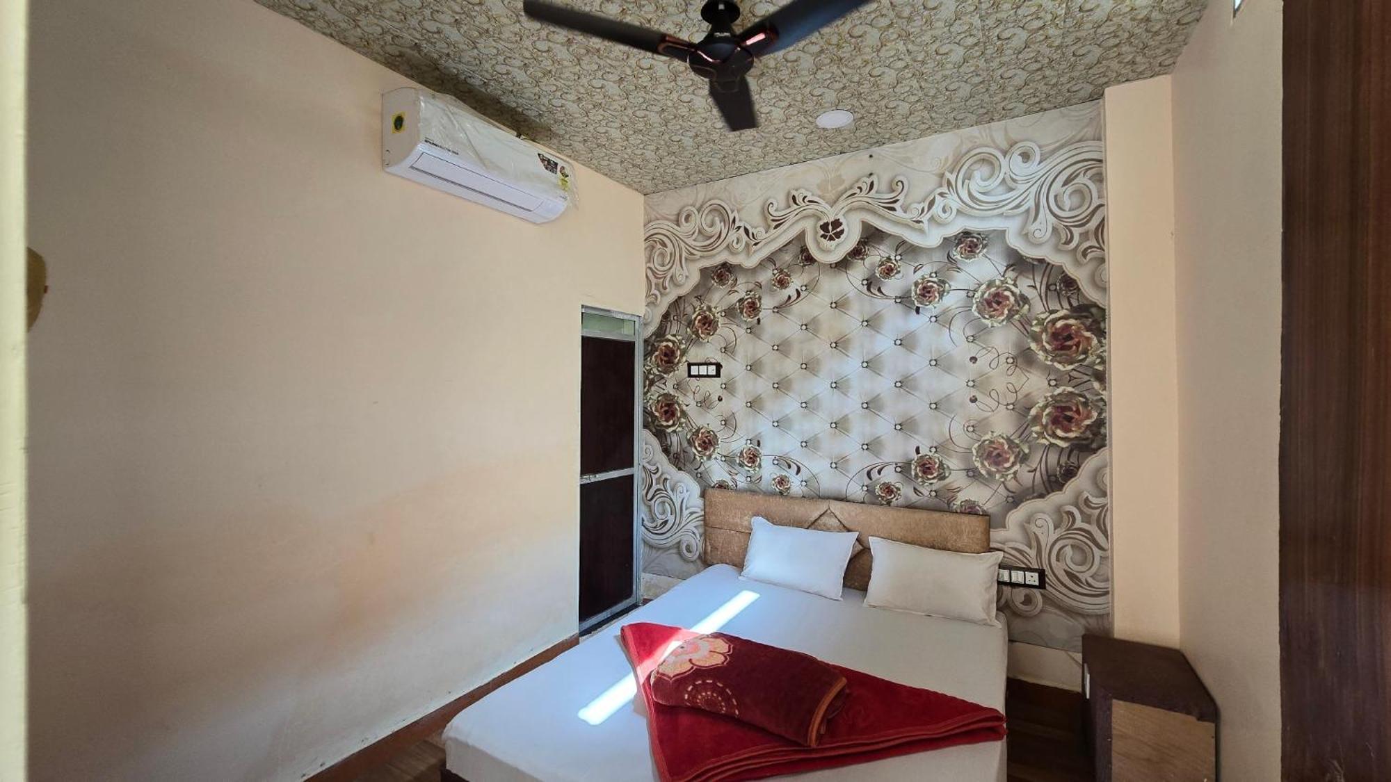 Hotel Maheshwari Green'S Ujjain Dış mekan fotoğraf