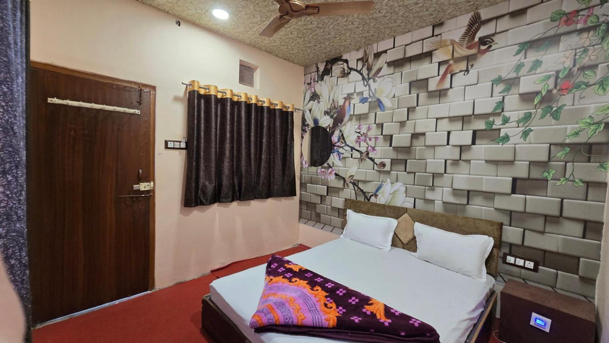 Hotel Maheshwari Green'S Ujjain Dış mekan fotoğraf