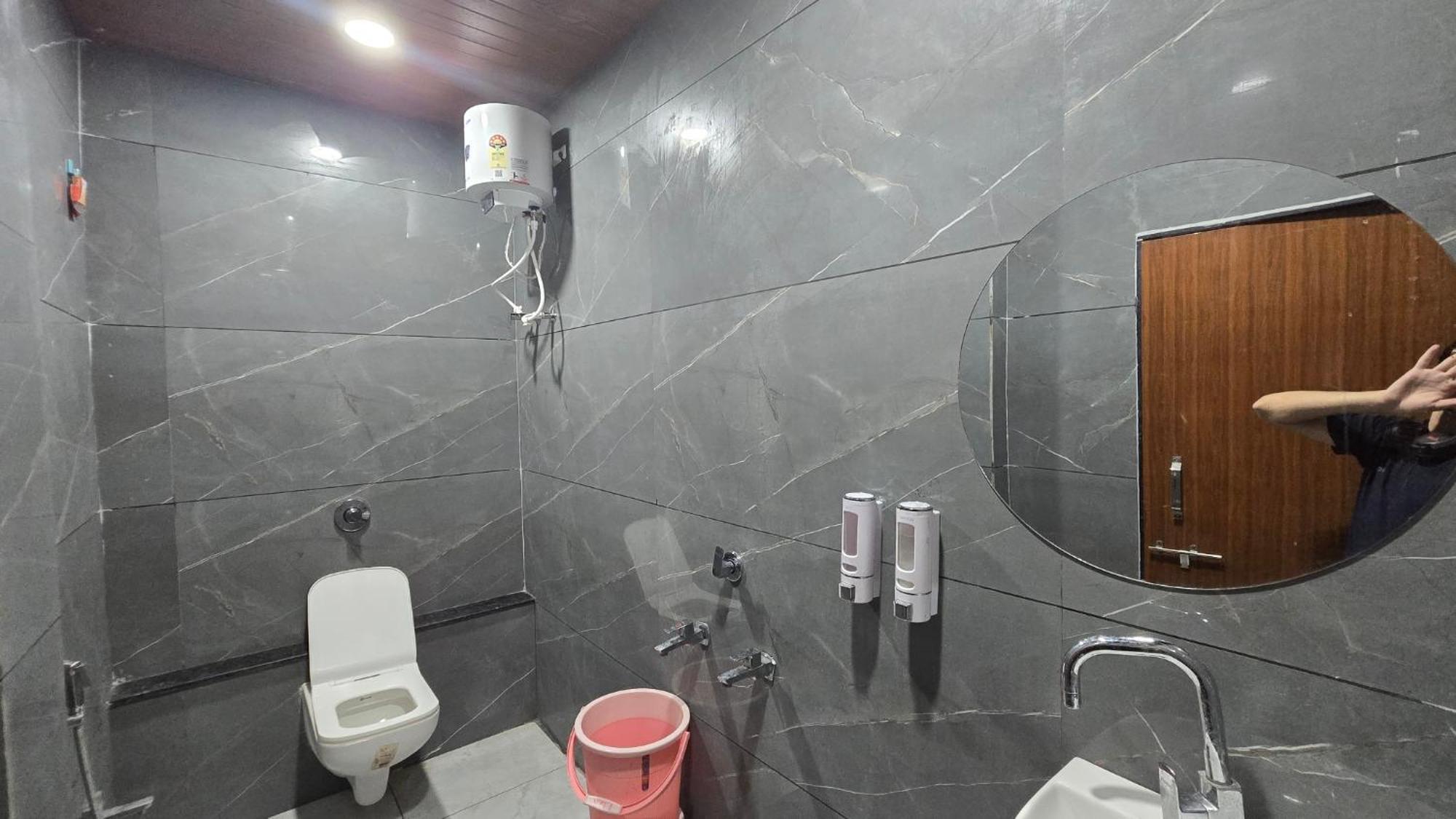 Hotel Maheshwari Green'S Ujjain Dış mekan fotoğraf