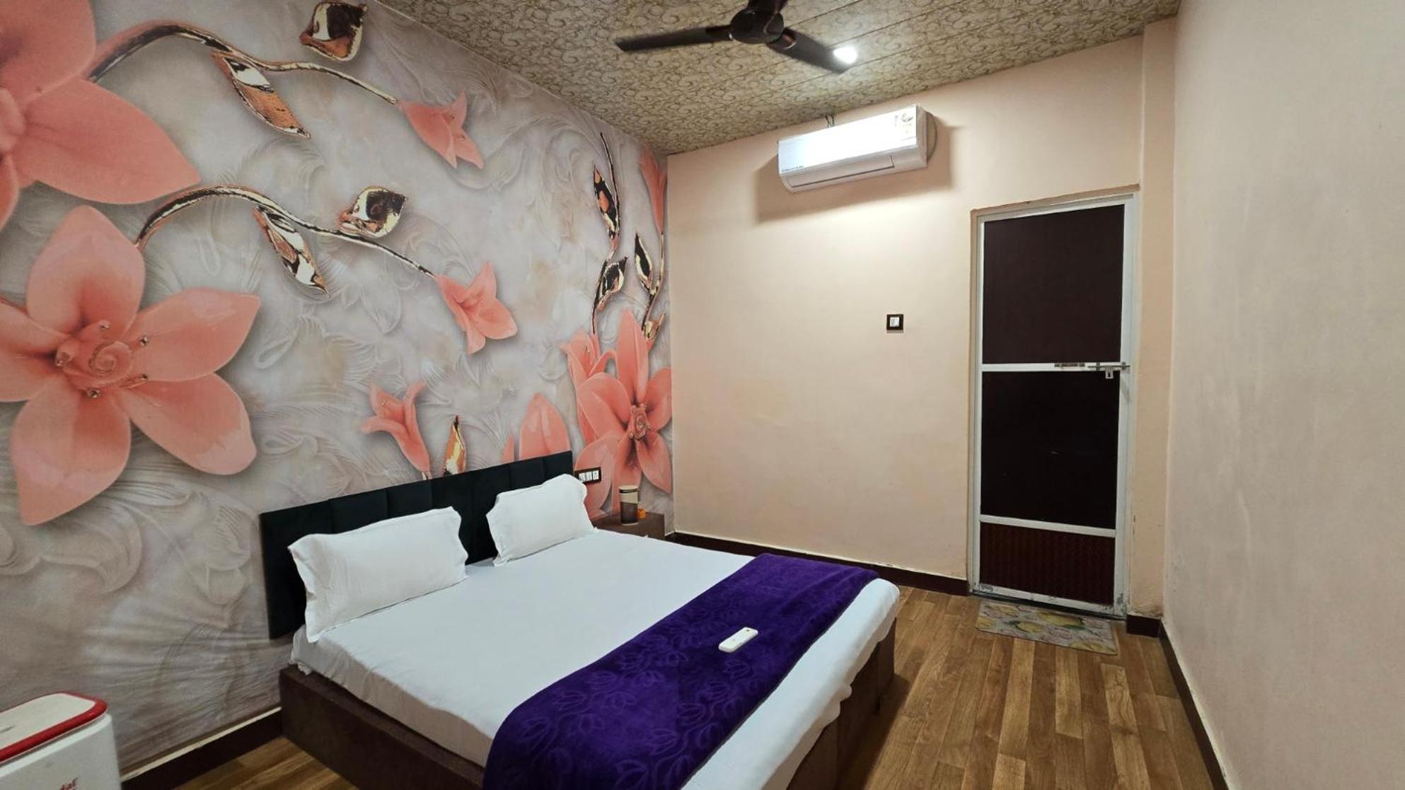 Hotel Maheshwari Green'S Ujjain Dış mekan fotoğraf