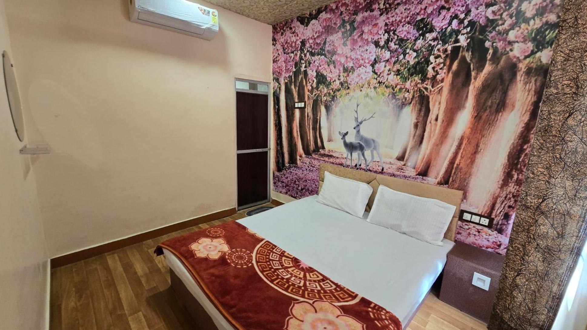 Hotel Maheshwari Green'S Ujjain Dış mekan fotoğraf