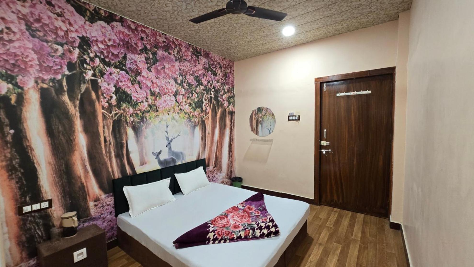 Hotel Maheshwari Green'S Ujjain Dış mekan fotoğraf