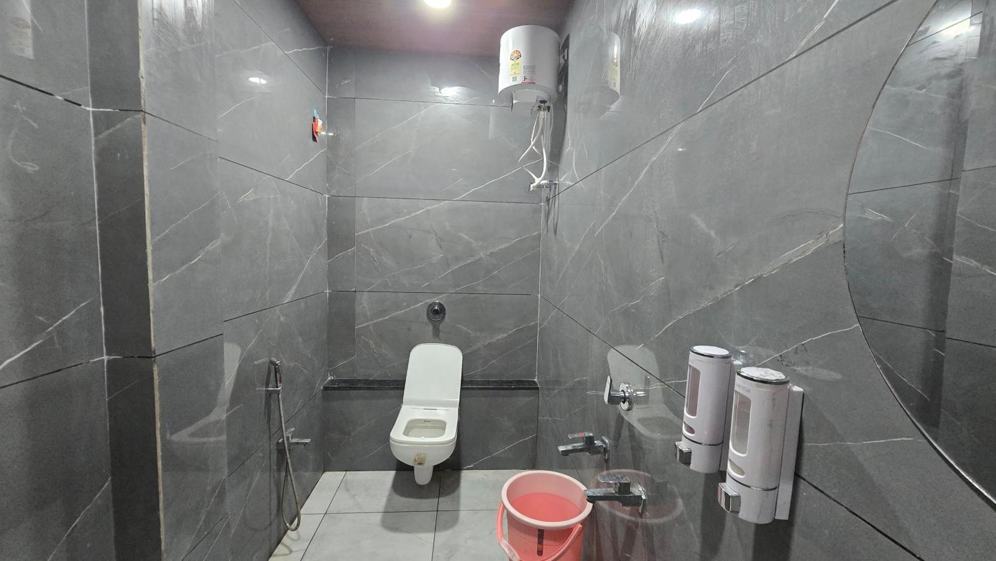 Hotel Maheshwari Green'S Ujjain Dış mekan fotoğraf